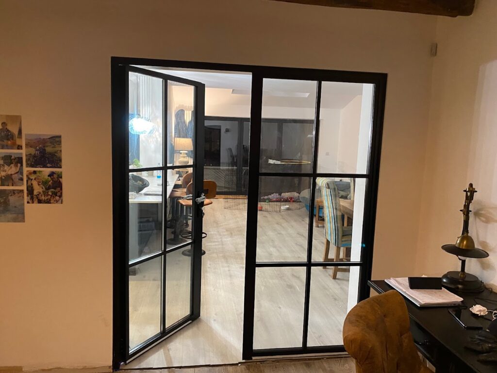 Slim line heritage door